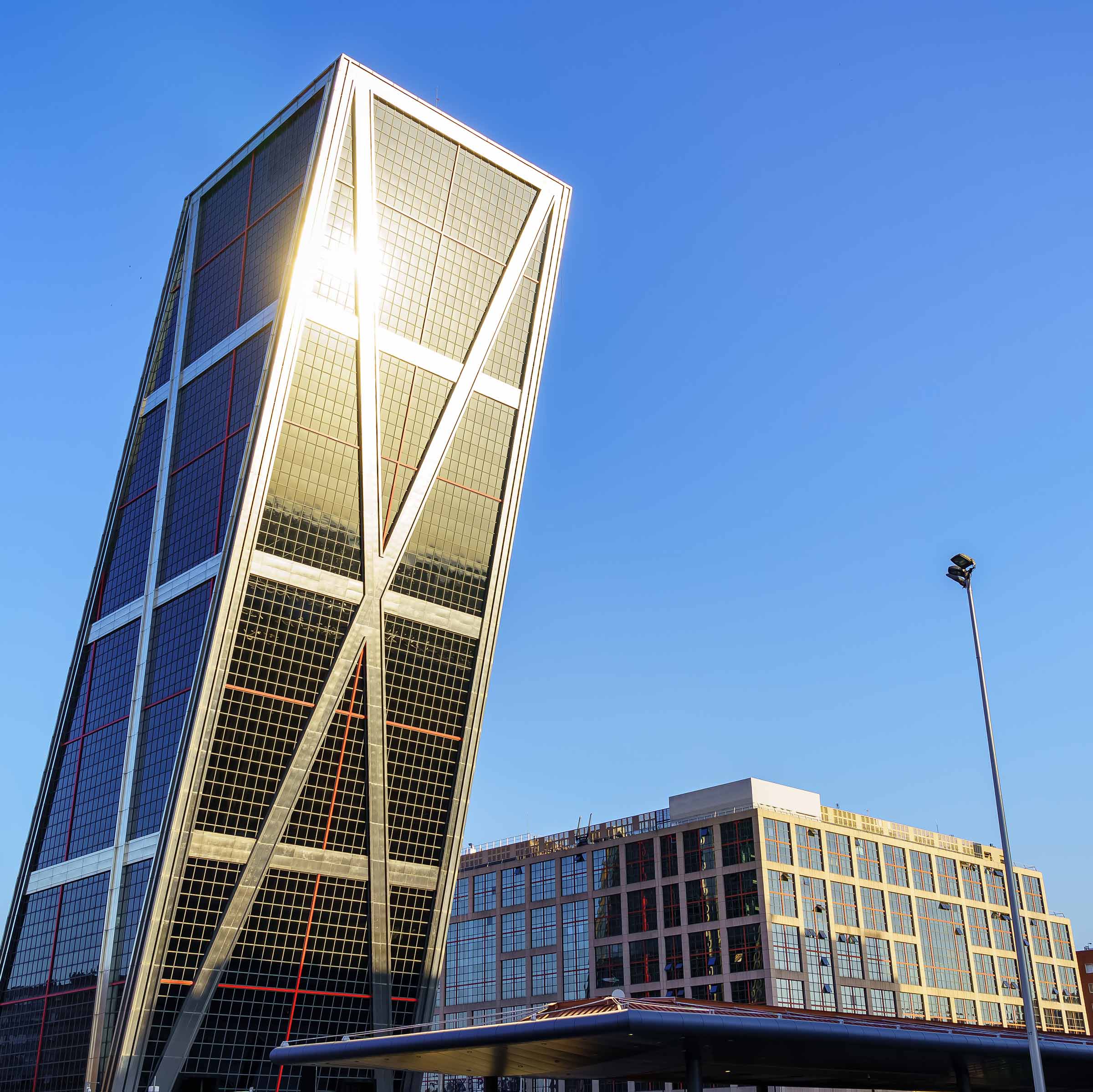 Зарубежная коммерческая недвижимость плюсы и минусы