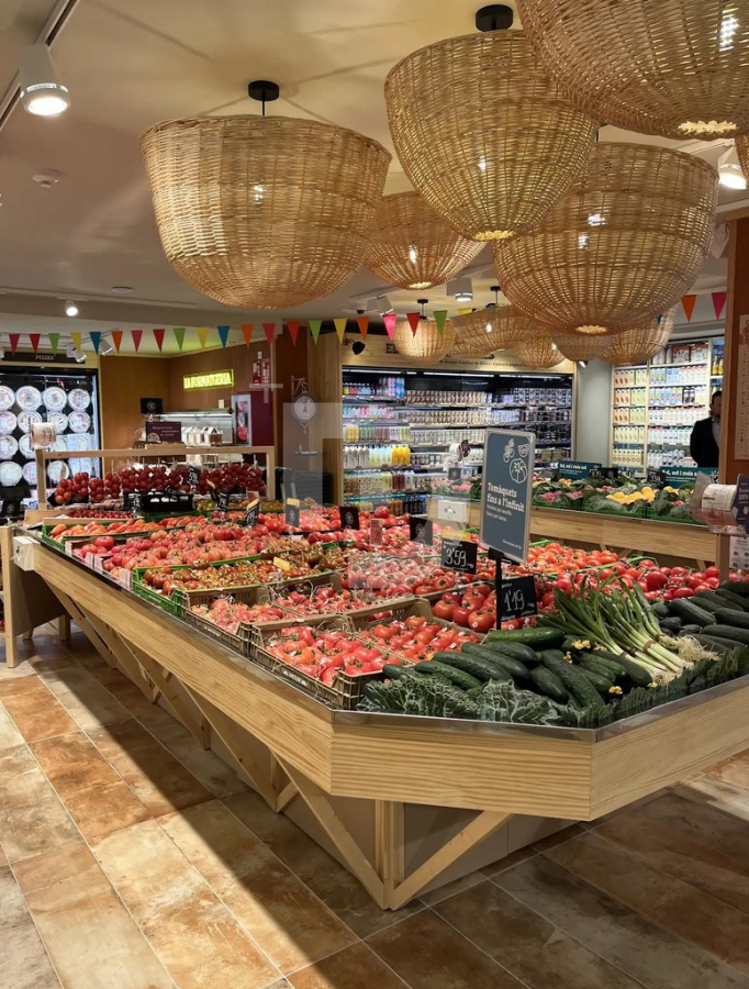 Магазин 636 м² Испания, Испания