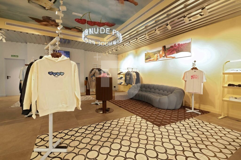 Магазин 130 м² Барселона, Испания