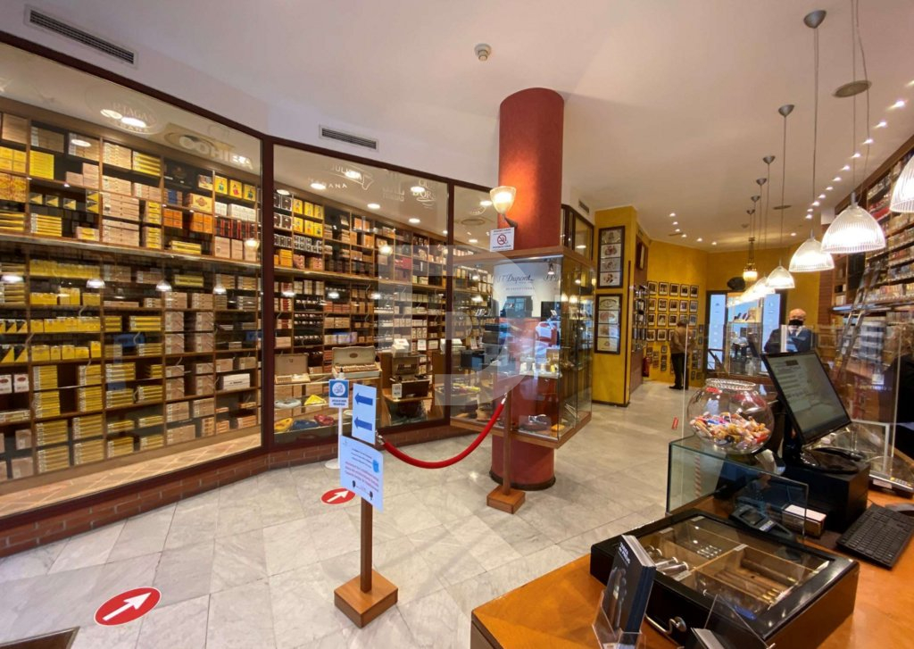 Магазин 292 м² Испания, Испания