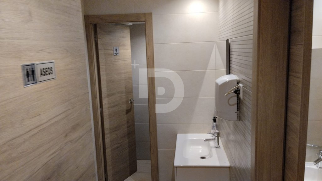 Ресторан, кафе 194 м² Барселона, Испания